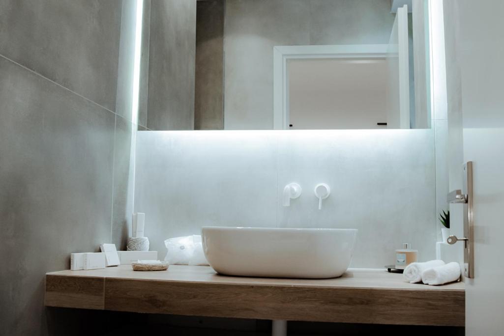 Athens Muses Suites Zewnętrze zdjęcie