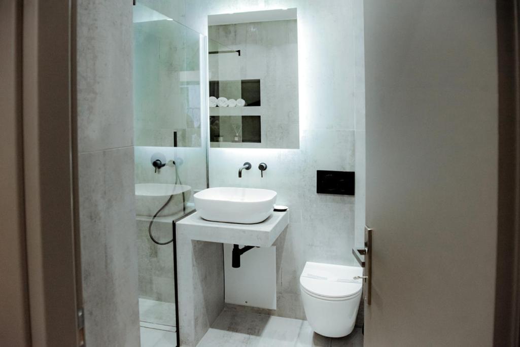 Athens Muses Suites Zewnętrze zdjęcie